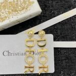 Dior earrings hot selling item - Image 2