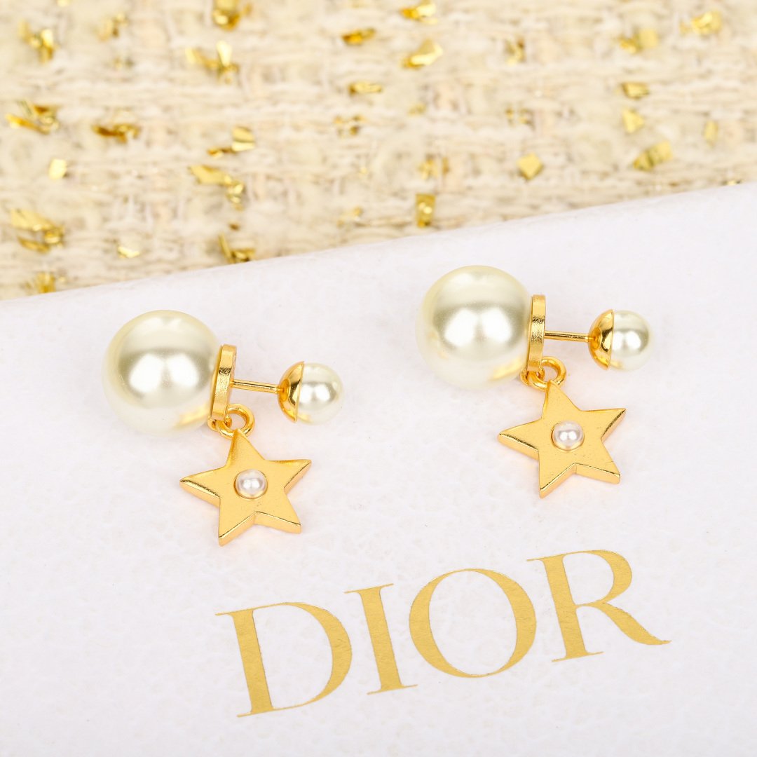 1 Dior 25 pentagram sized pearl earrings - Image 1