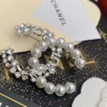 Chanel pearl camellia crystal diamond letter combination brooch - Image 2
