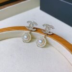 CHANEL temperament sunflower rotating pearl round earrings - Image 2