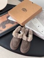 UGG Boots - Image 2