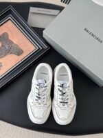 Balenciaga Hamptons Sneakers - Image 2