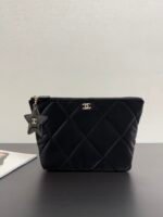 Chanel original leather spot 25n ski series shopping clutch large size
