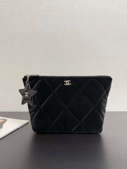Chanel original leather spot 25n ski series shopping clutch large size