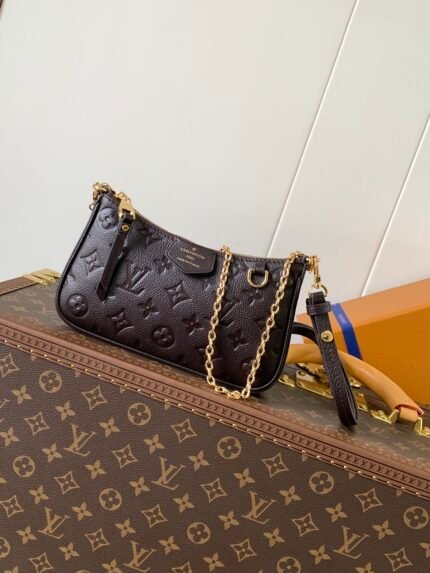 Louis Vuitton [Easy Pouch Handbag]
