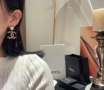 Chanel white leather earrings - Image 5