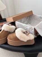UGG Slippers - Image 6