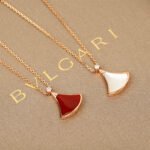 Bvlgari Diva'dream necklace with exquisite lines