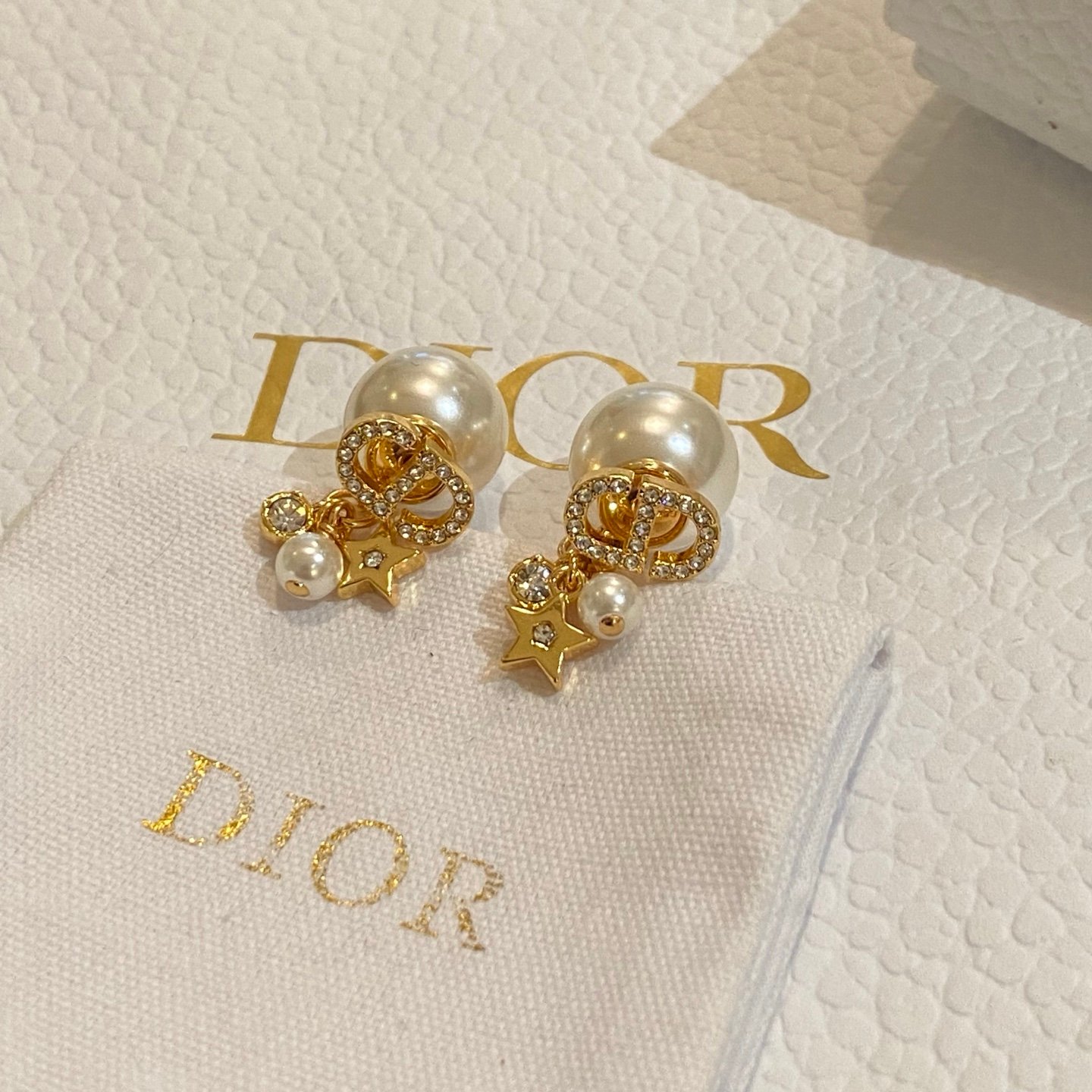 2 Dior CD pearl earrings - Image 1