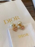 Dior size bead pink heart CD earrings - Image 3