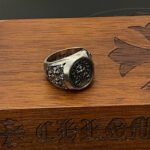 Chrome Hearts Classic Retro Horseshoe print Cross Ring - Image 2