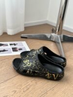 Balenciaga Slides - Image 6