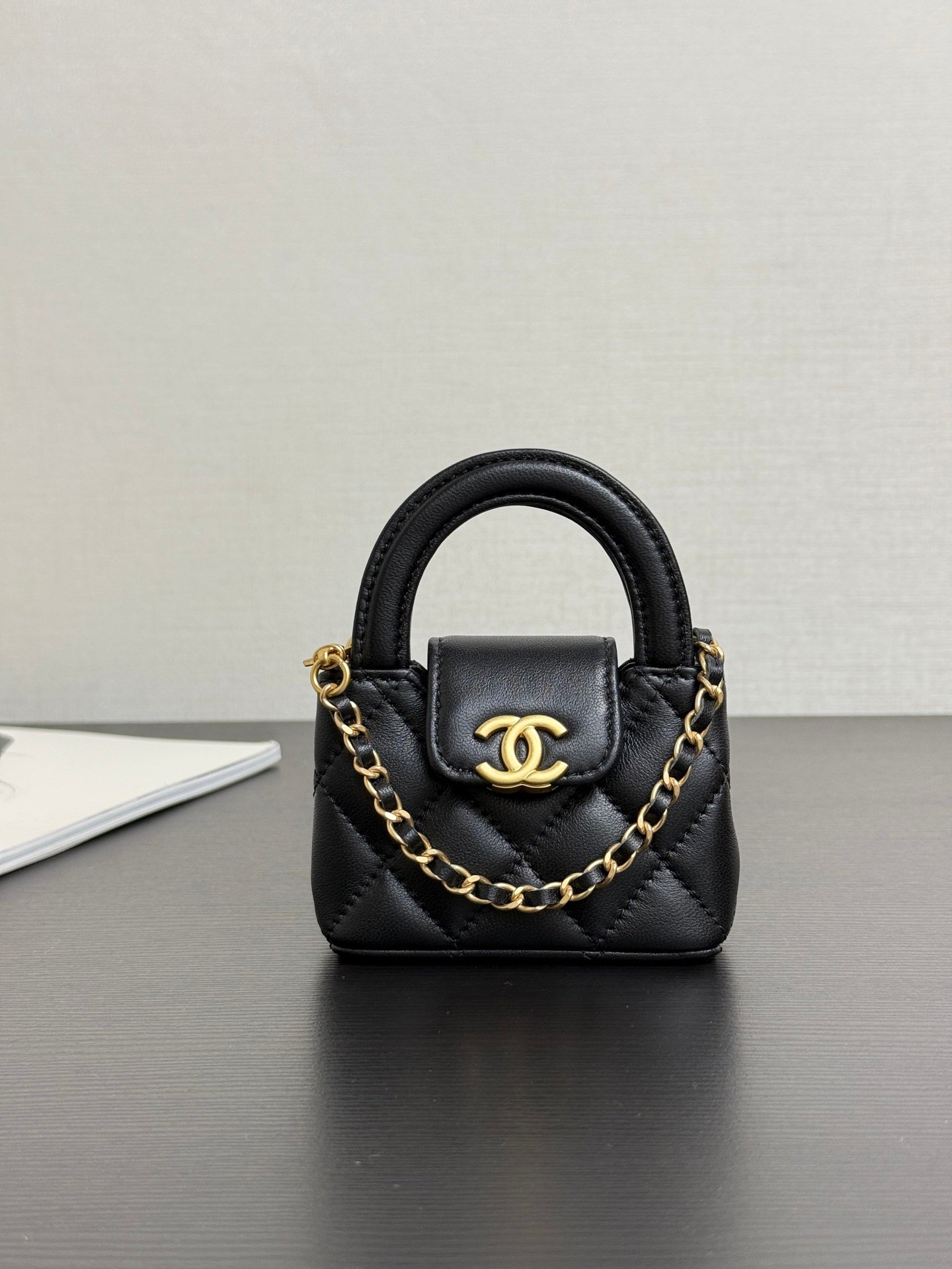 2 Chanel original leather spot 26C mini Kelly small bag - Image 1