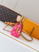 The Louis Vuitton Nano Speedy bag epitomizes the Louis Vuitton classic - Image 3