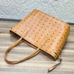 MCM 𝗟𝗶𝘇 𝗩𝗶𝘀𝗲𝘁𝗼 Classic Medium Brown Double sided Shopping Bag - Image 4