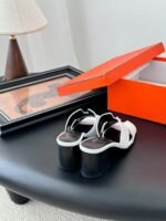 Hermès Slides - Image 4
