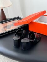 Hermès Slides - Image 4