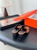 Hermès Slides - Image 4