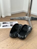 Balenciaga Slides - Image 4