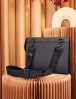 Louis Vuitton M59329 handbag diagonal cross bag dual-use MESSENGER VOYAGE handbag - Image 5
