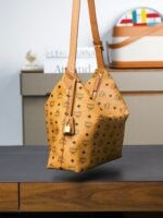𝙈𝘾𝙈𝘼𝙧𝙚𝙣𝙃𝙤𝙗𝙤 New Cognac Color Large Shoulder Backpack - Image 5