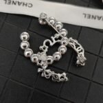 Chanel pearl camellia crystal diamond letter combination brooch - Image 5