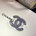 CHANEL brooch - Image 5