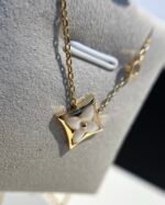 Louis Vuitton Color Blossom Collection Natural White Shell Single Flower Necklace - Image 3