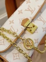 LV 2025 pochette camille - Image 3