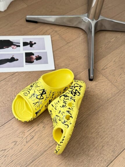 Balenciaga Slides