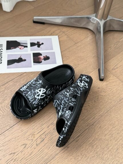 Balenciaga Slides