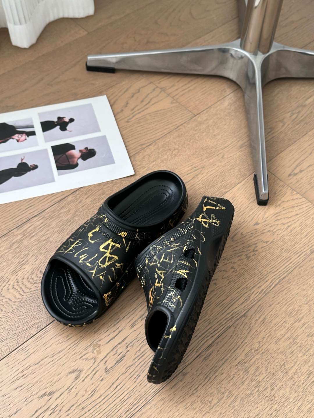 4 Balenciaga Slides - Image 1