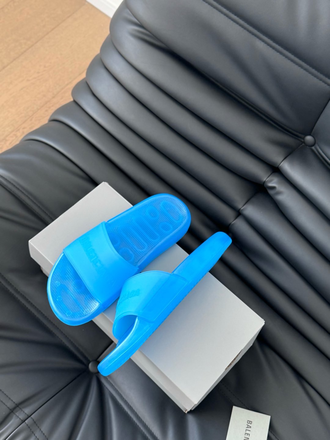4 Balenciaga Slides - Image 1
