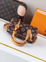 The Louis Vuitton Nano Speedy bag epitomizes the Louis Vuitton classic - Image 5