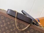 Louis Vuitton [Easy Pouch Handbag] - Image 5