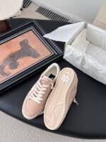 GGDB pre-distressed sneakers - Image 3