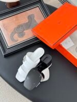 Hermès Slides - Image 3