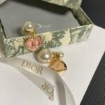 DIOR Love Crystal Diamond Letter CD Earstuds - Image 5