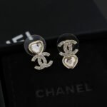 CHANEL earrings - Image 6
