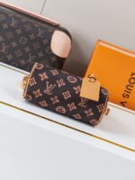 The Louis Vuitton Nano Speedy bag epitomizes the Louis Vuitton classic - Image 6