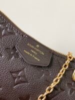 Louis Vuitton [Easy Pouch Handbag] - Image 6