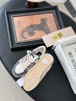 GGDB pre-distressed sneakers - Image 3