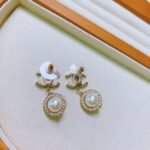 CHANEL temperament sunflower rotating pearl round earrings - Image 7