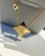 Louis Vuitton Color Blossom Collection Natural White Shell Single Flower Necklace - Image 5