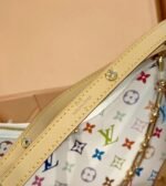 LV Boulogne铆钉牛角包 - Image 6