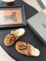 UGG Slippers - Image 5