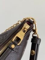 Louis Vuitton [Easy Pouch Handbag] - Image 7