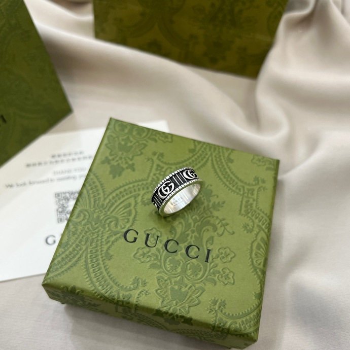 7 Gucci Classic Double G Vintage Ring - Image 1