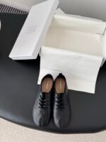 Maison Margiela Tabi - Image 2