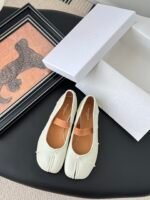 Maison Margiela Tabi - Image 2
